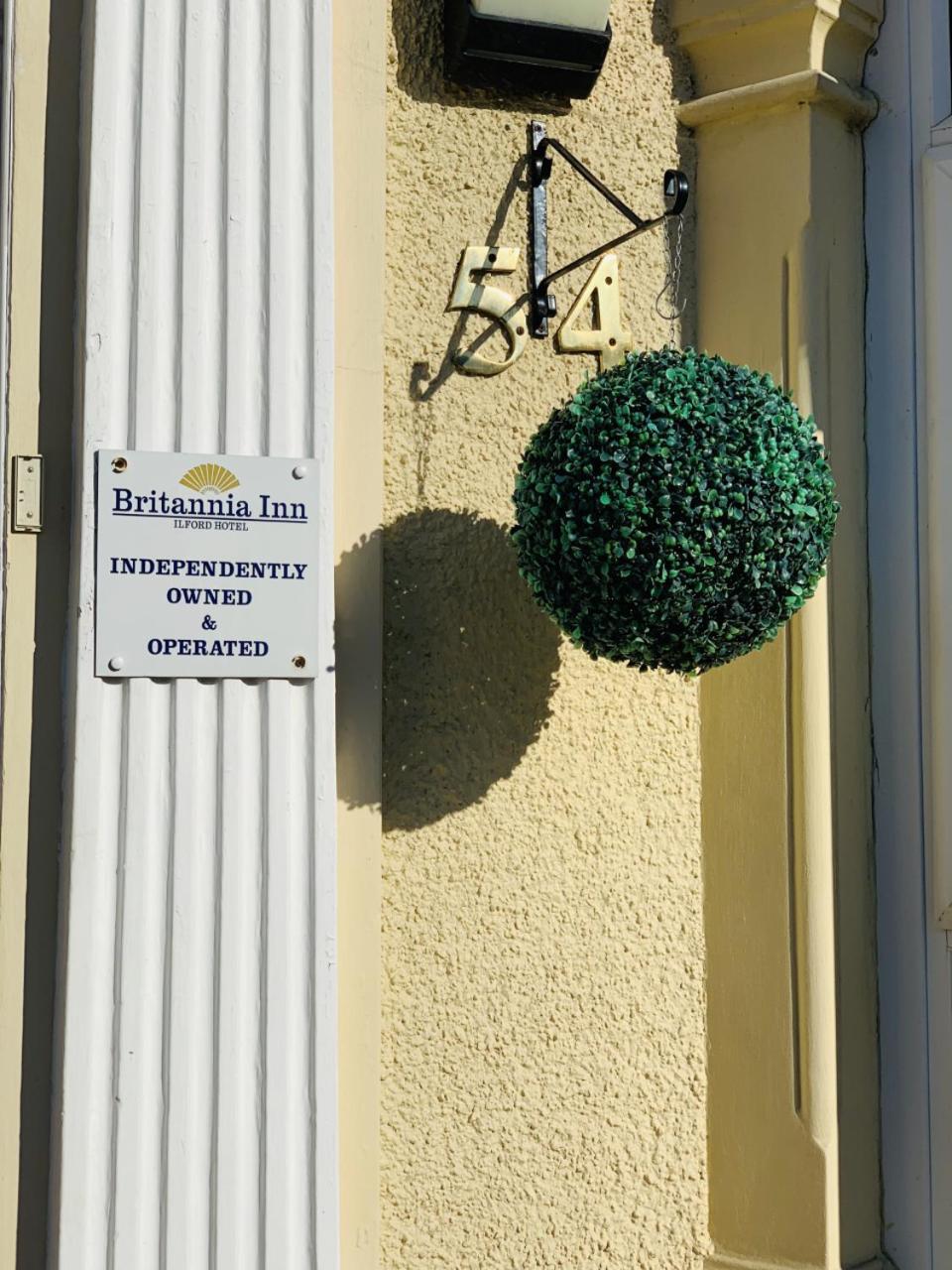 Britannia Inn Hotel Ilford Exteriör bild